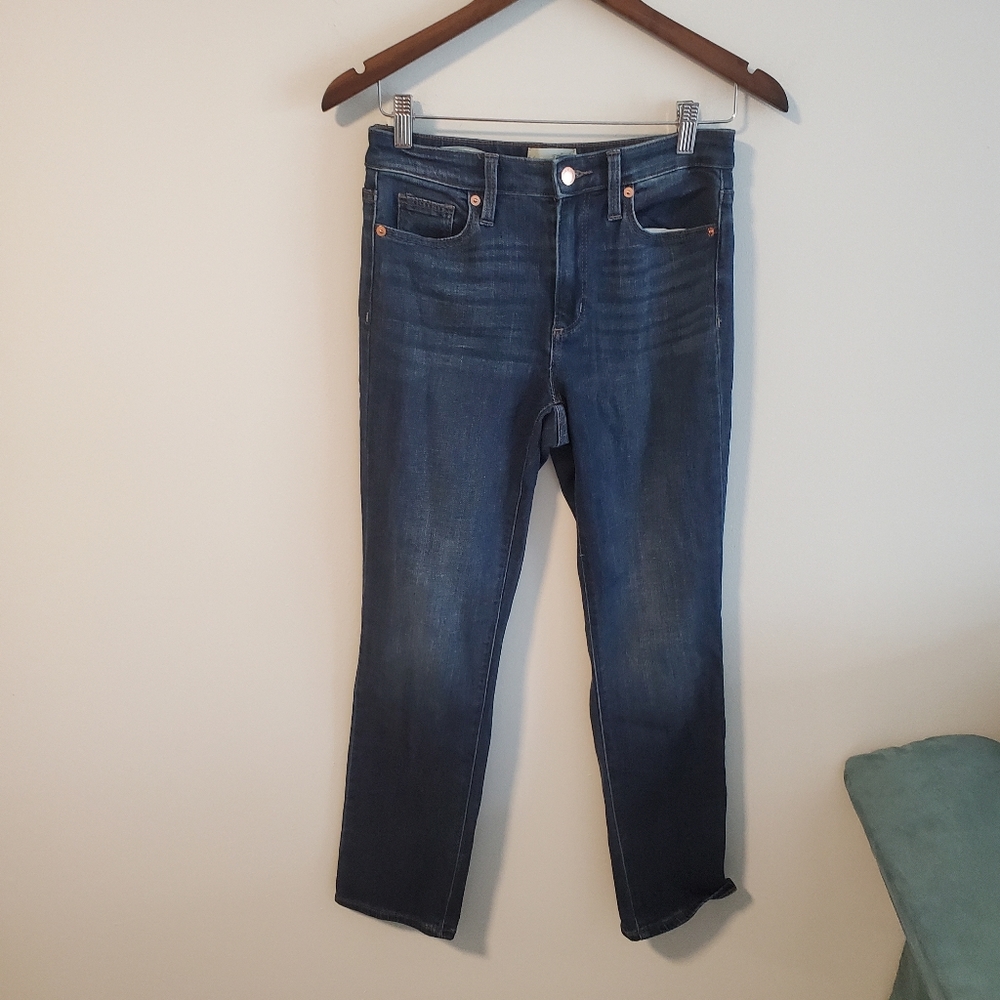 Universal Thread high rise slim straight dark wash high waisted jeans size 2